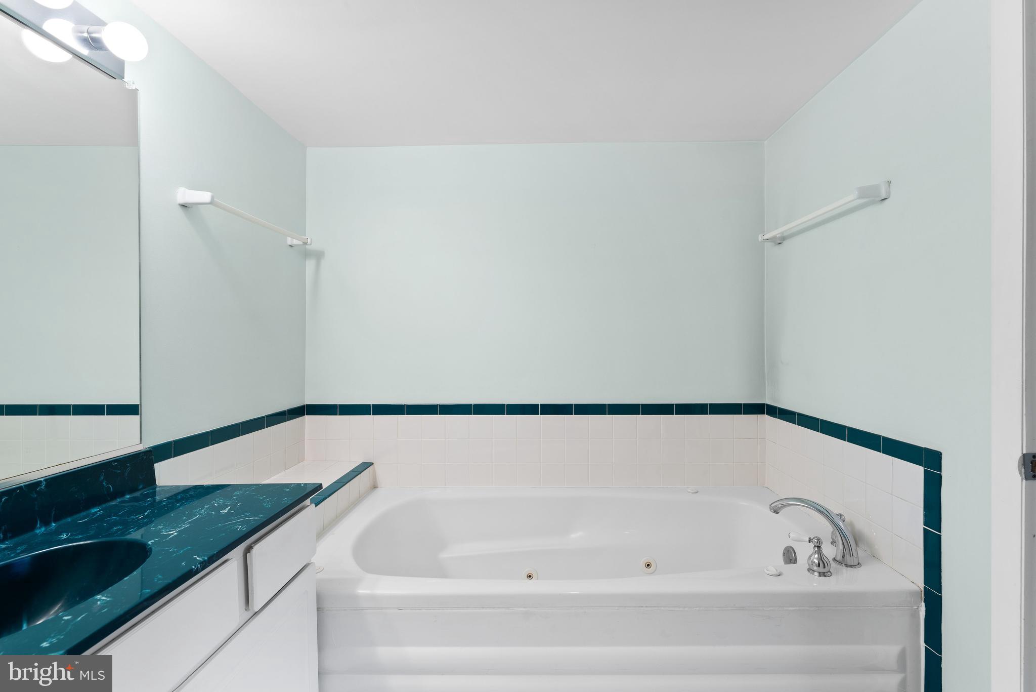 FAIRWINDS ON SEVERN - Residential