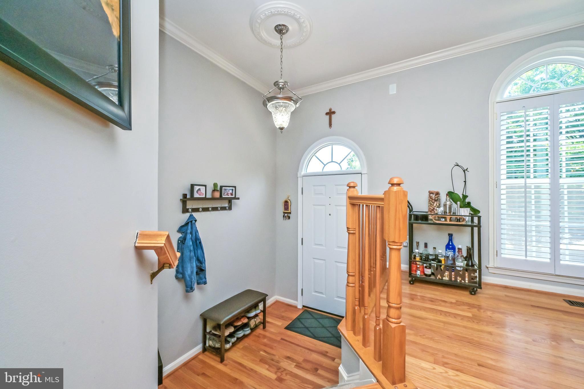 GOVERNORS HILL - Residential