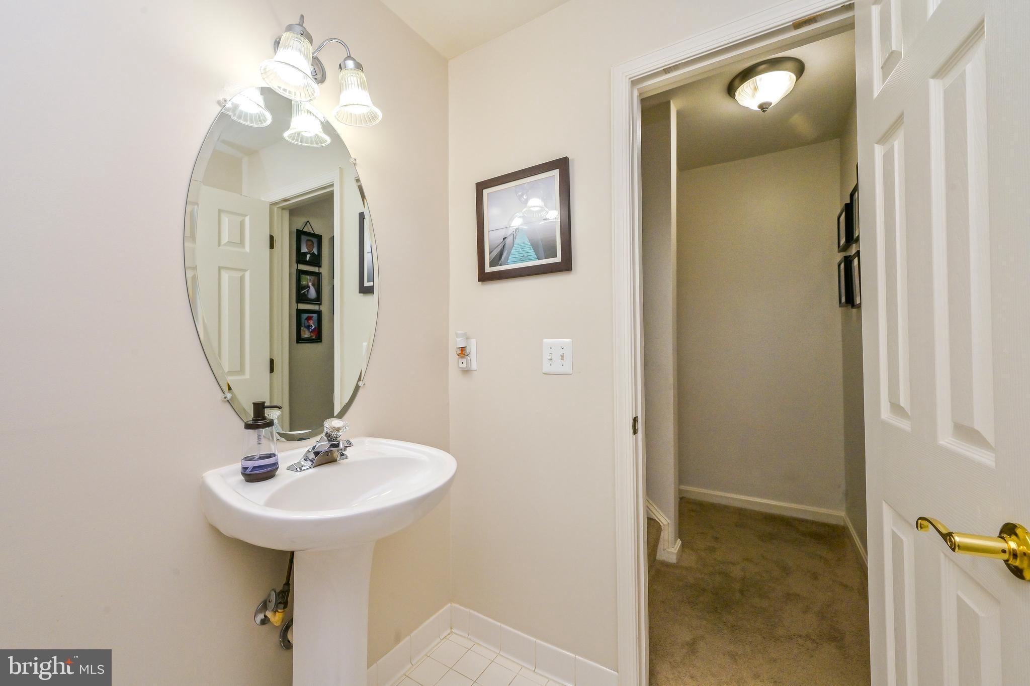 GOVERNORS HILL - Residential