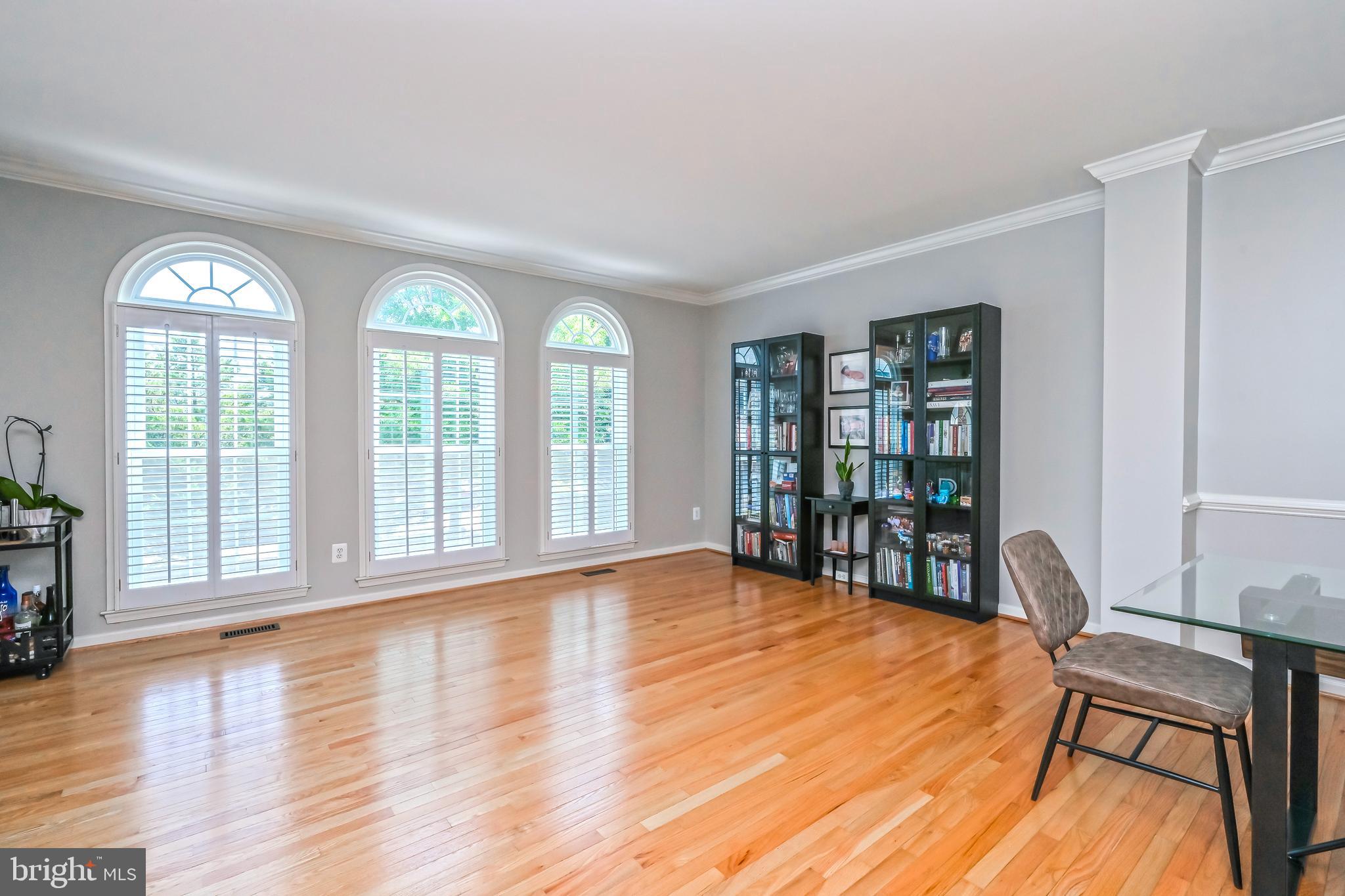 GOVERNORS HILL - Residential