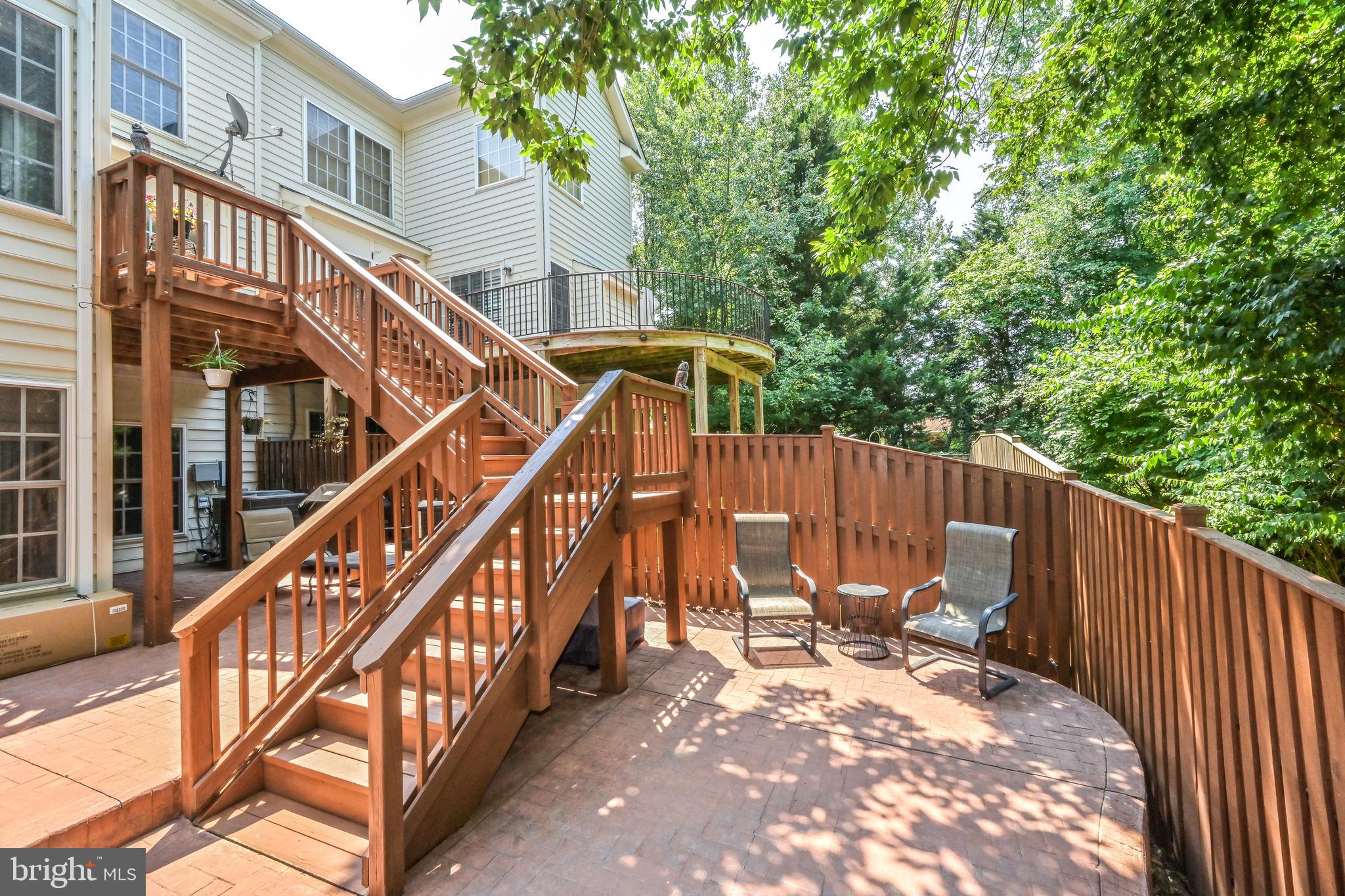 GOVERNORS HILL - Residential