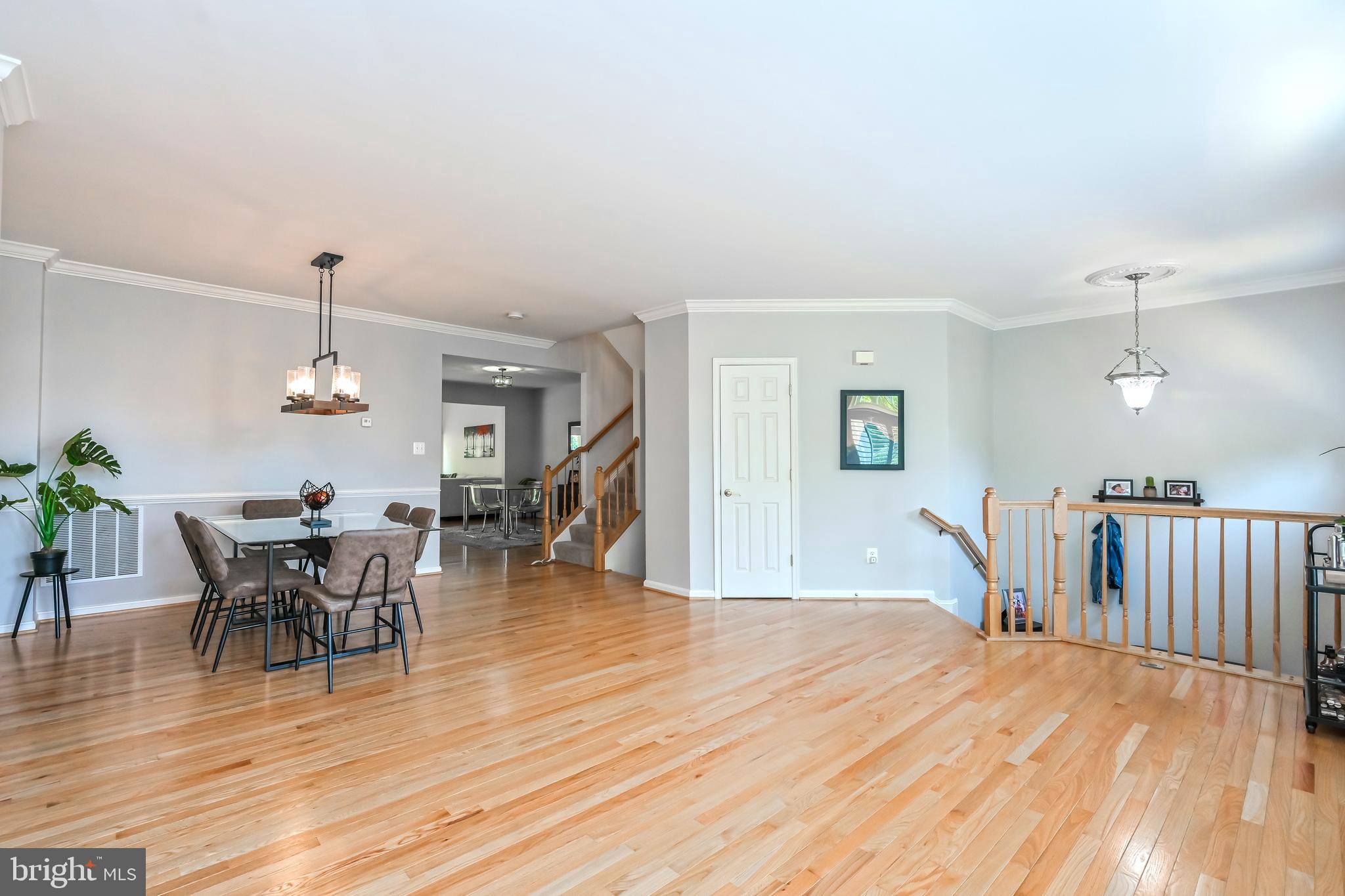 GOVERNORS HILL - Residential