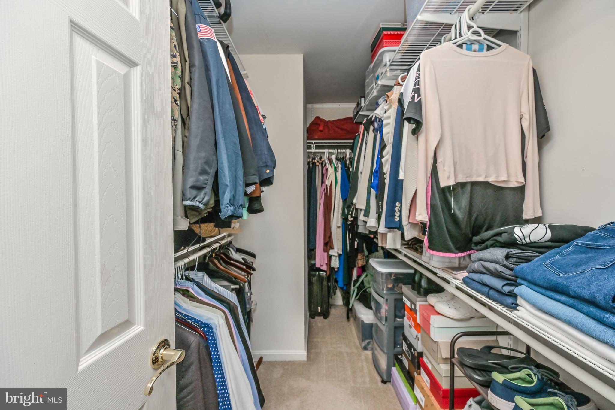 GOVERNORS HILL - Residential