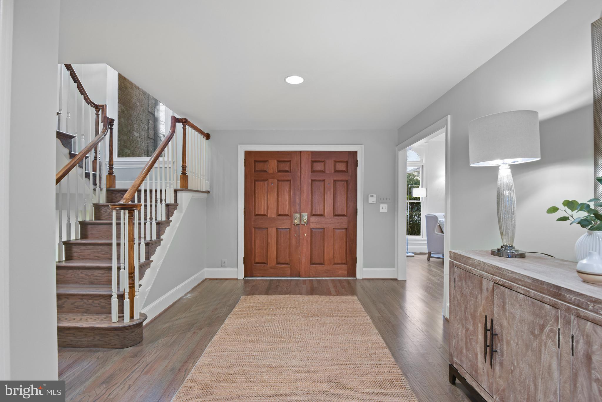 RIVER OAKS - Residential