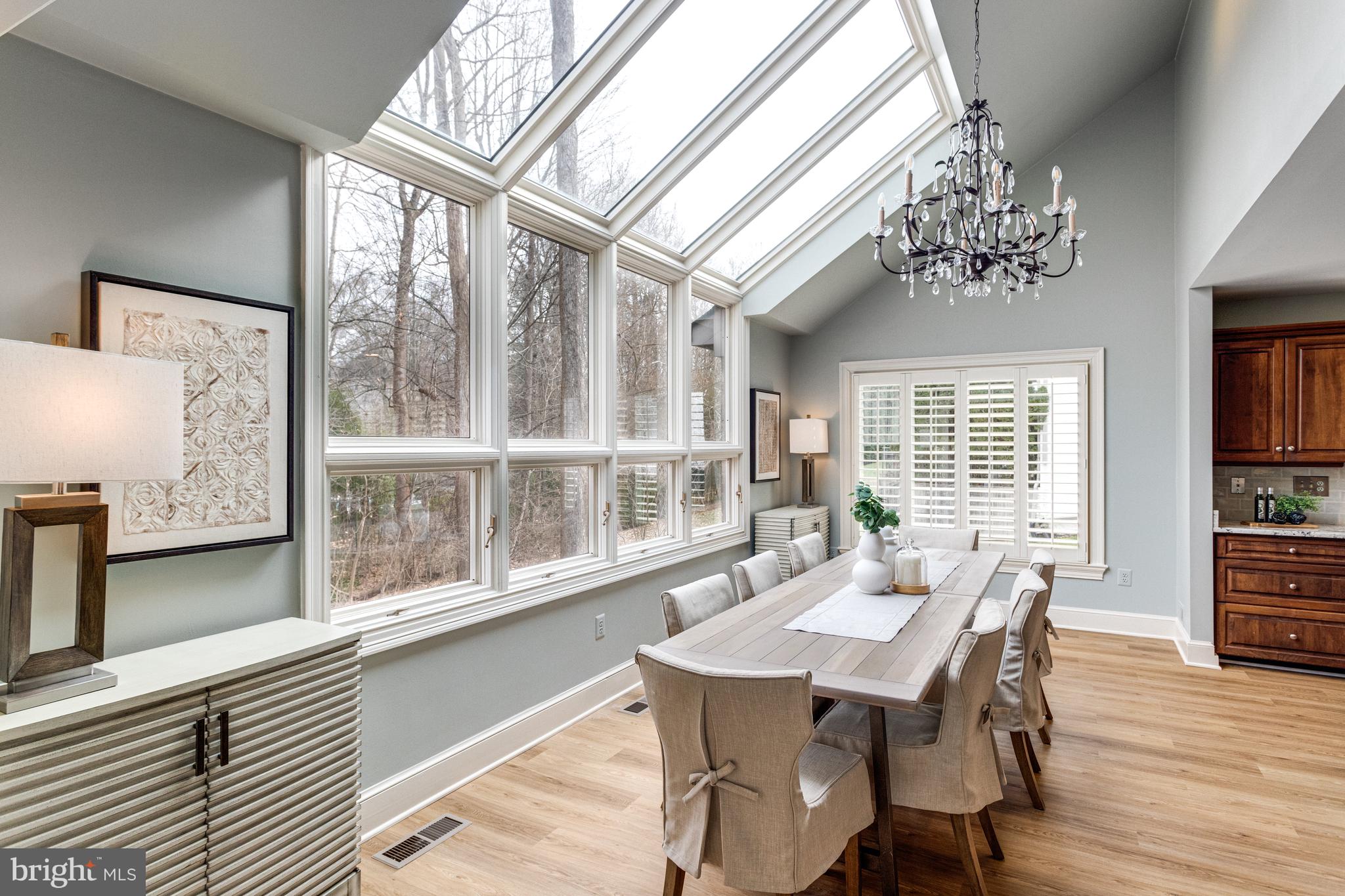 RIVER OAKS - Residential