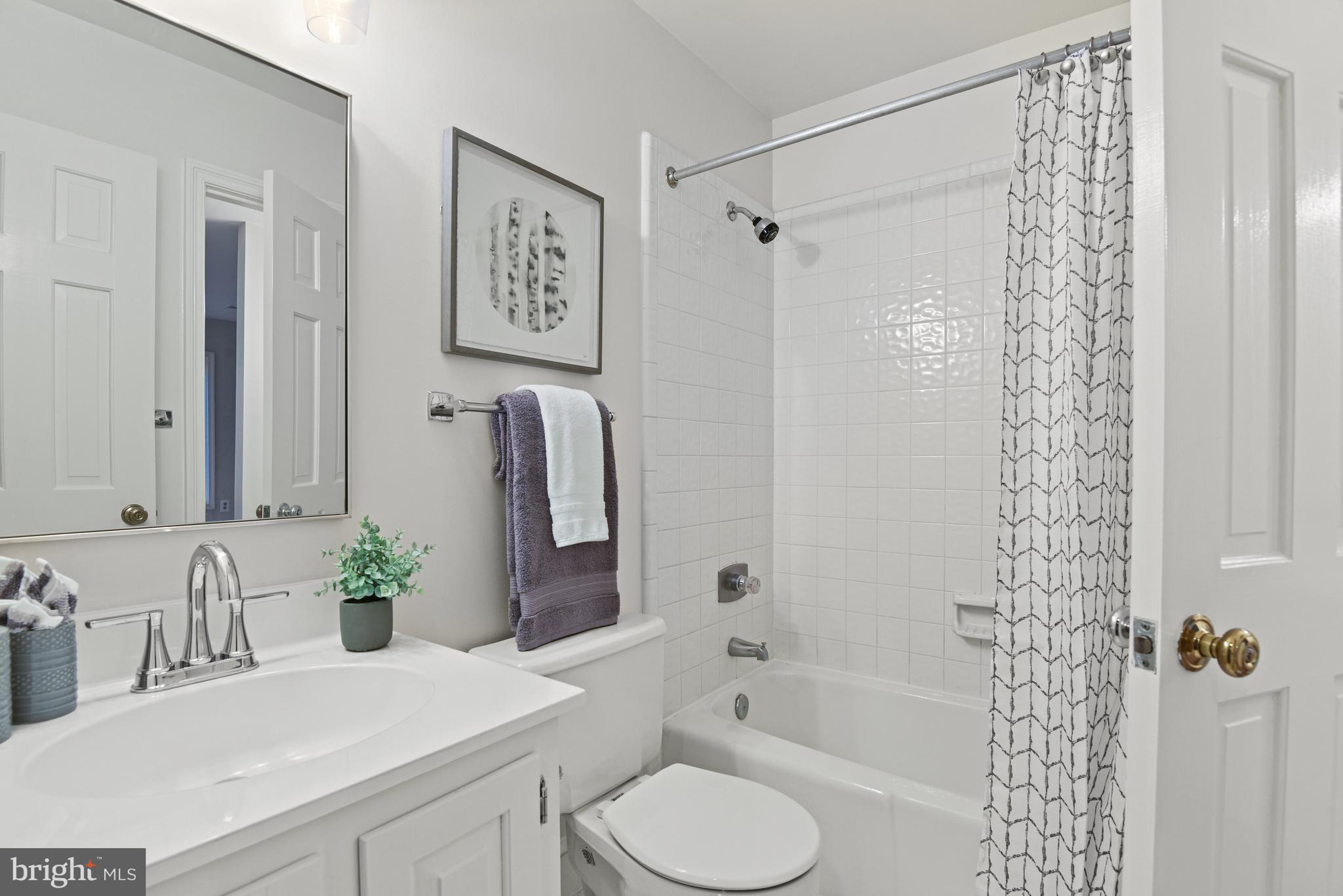 RIVER OAKS - Residential