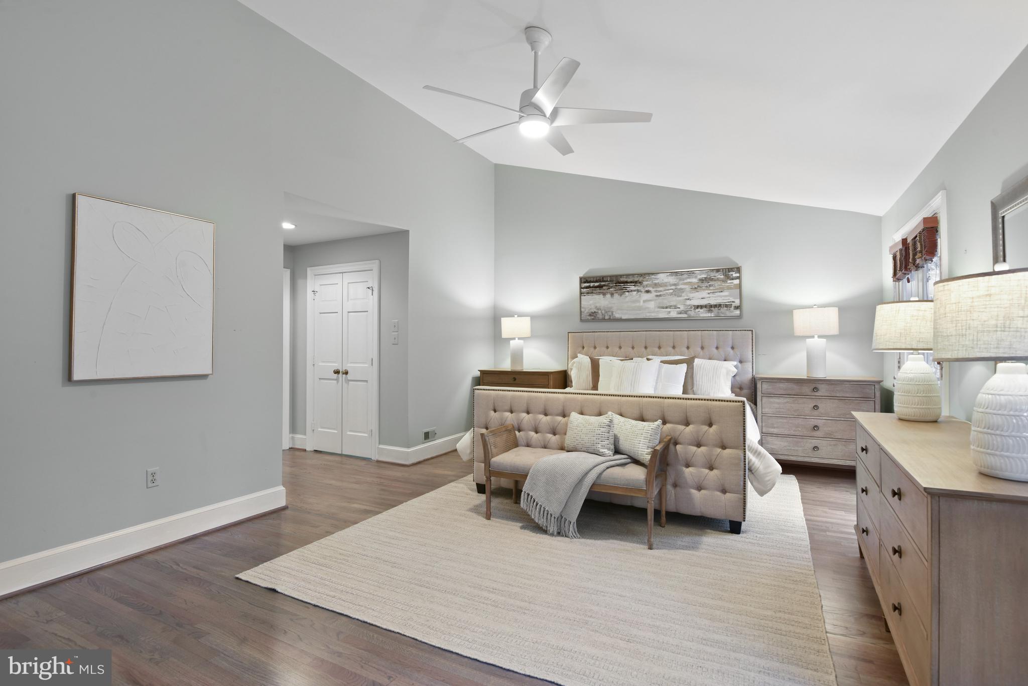 RIVER OAKS - Residential