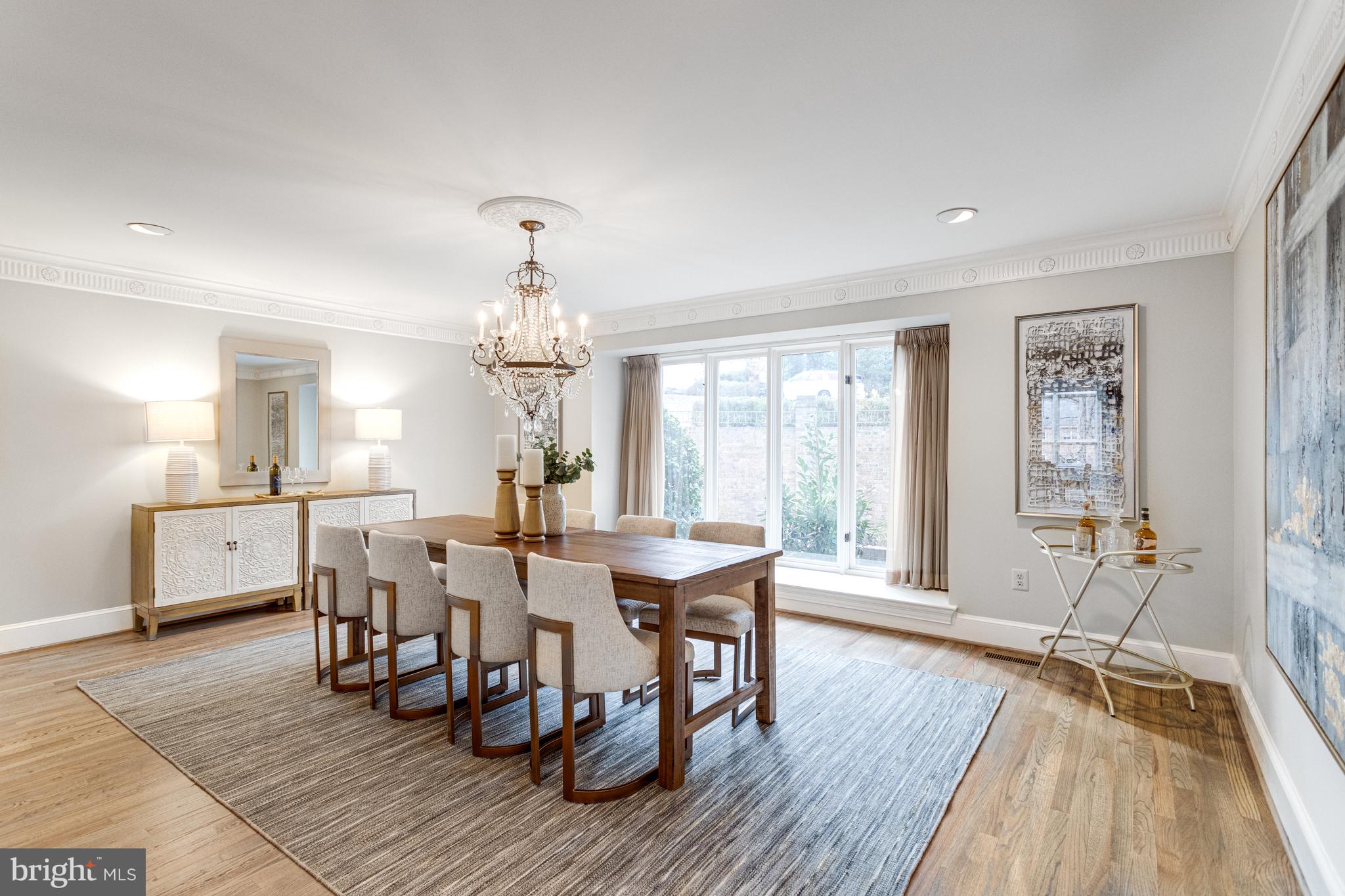 RIVER OAKS - Residential