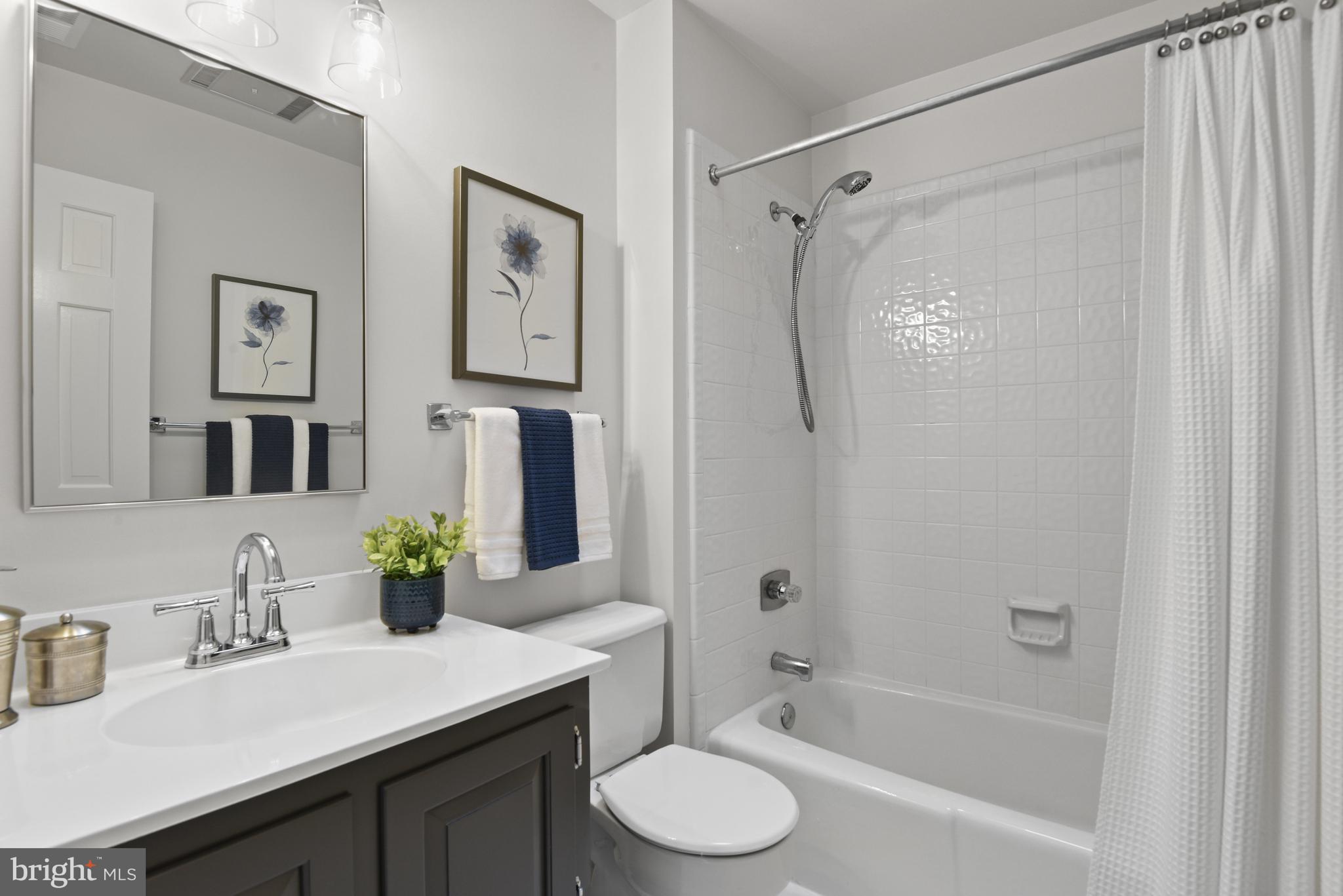 RIVER OAKS - Residential