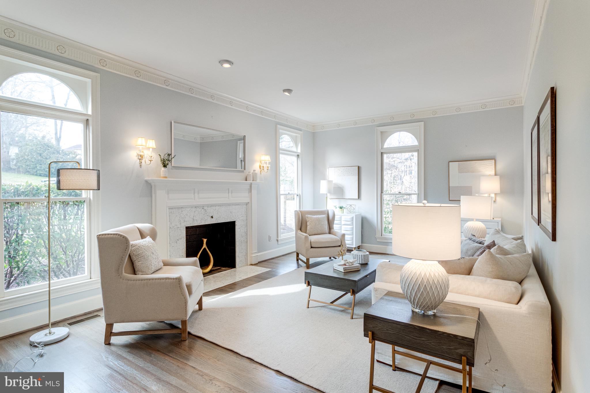 RIVER OAKS - Residential