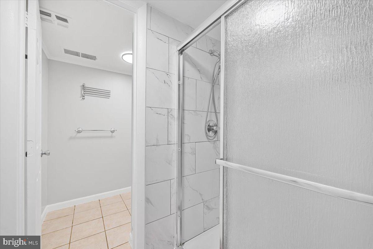 CALVERTON - Residential