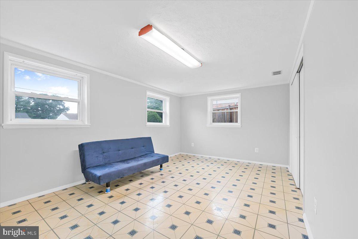 CALVERTON - Residential