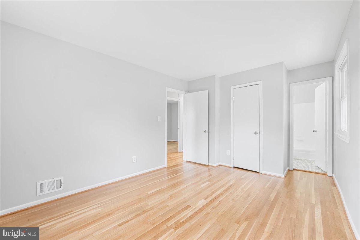 CALVERTON - Residential