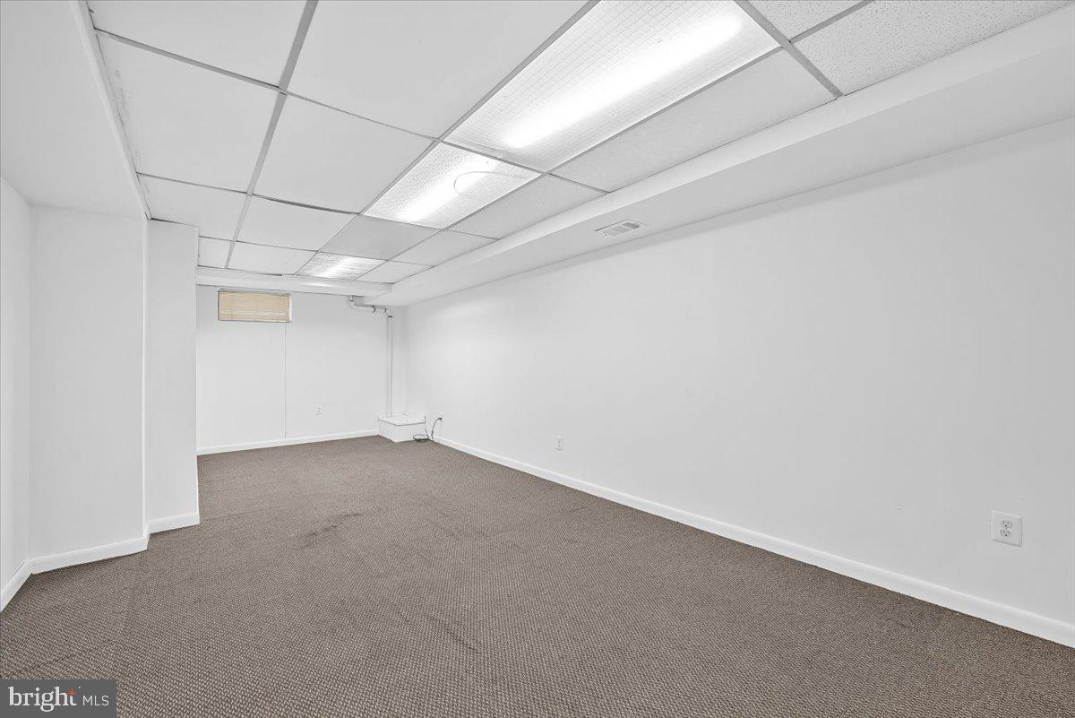 CALVERTON - Residential