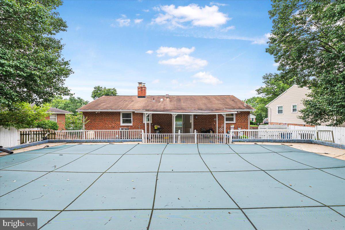 CALVERTON - Residential