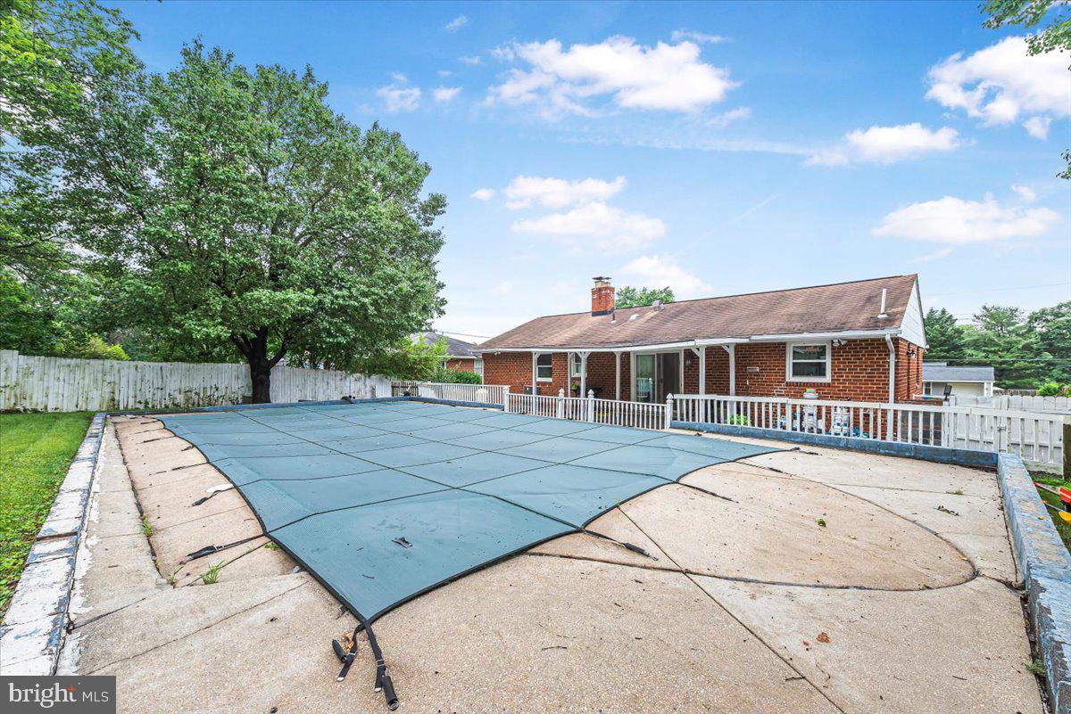 CALVERTON - Residential