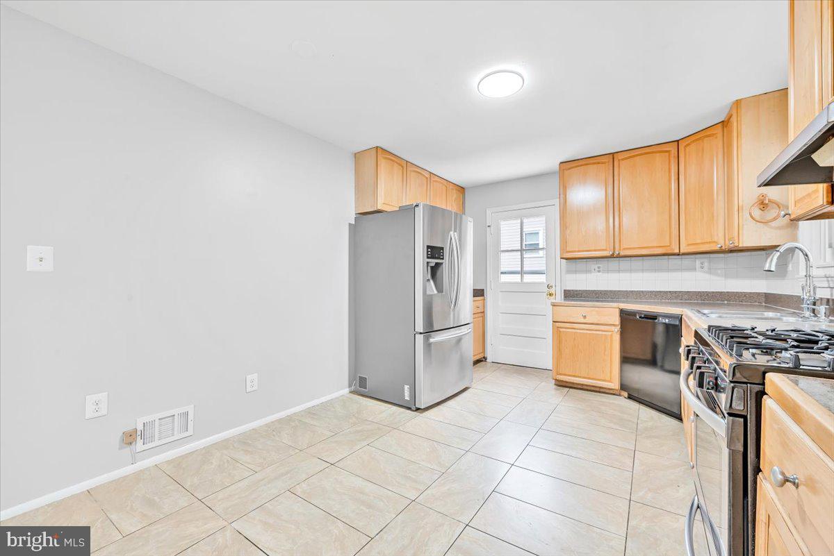 CALVERTON - Residential