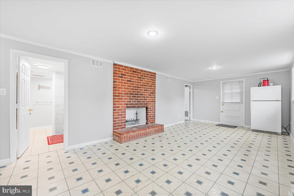 CALVERTON - Residential