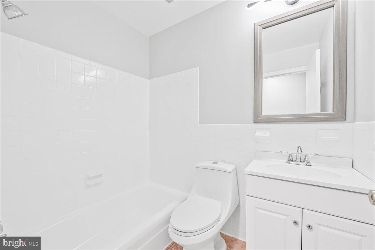 CALVERTON - Residential