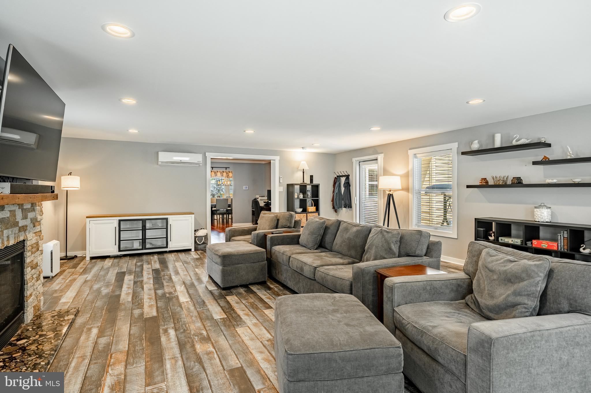 GRAND OAK RUN - Residential