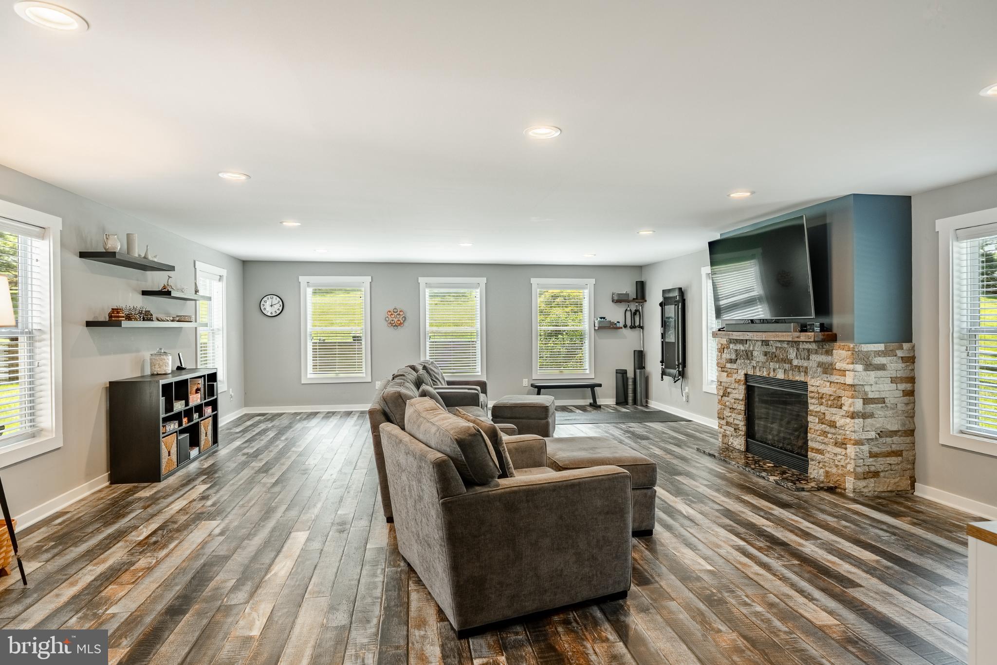 GRAND OAK RUN - Residential