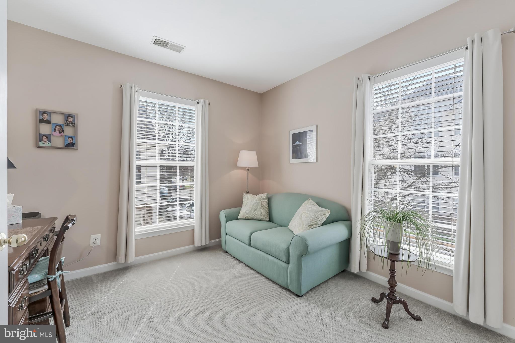 LAKESIDE AT SOUTH RIDING - Residential