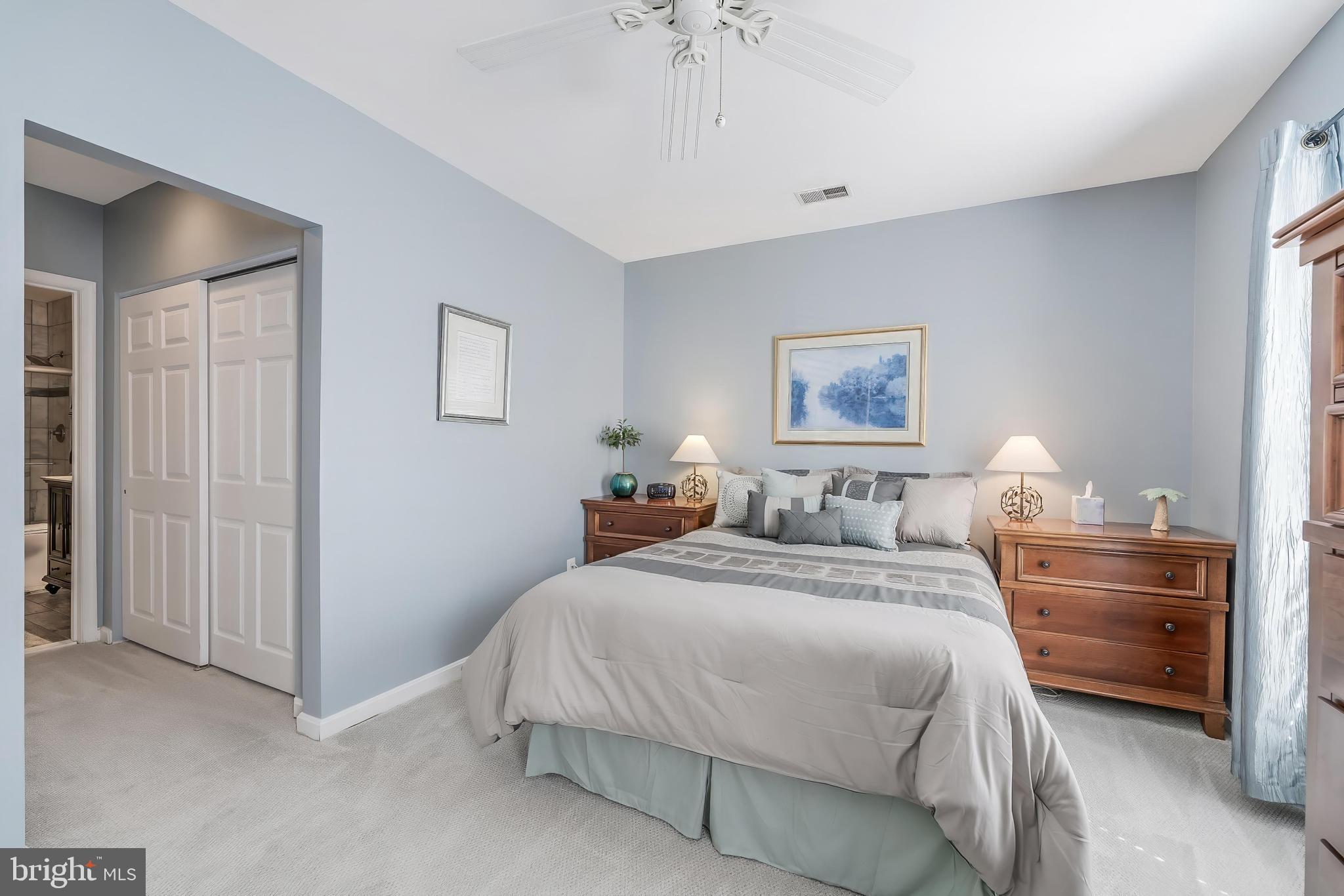 LAKESIDE AT SOUTH RIDING - Residential