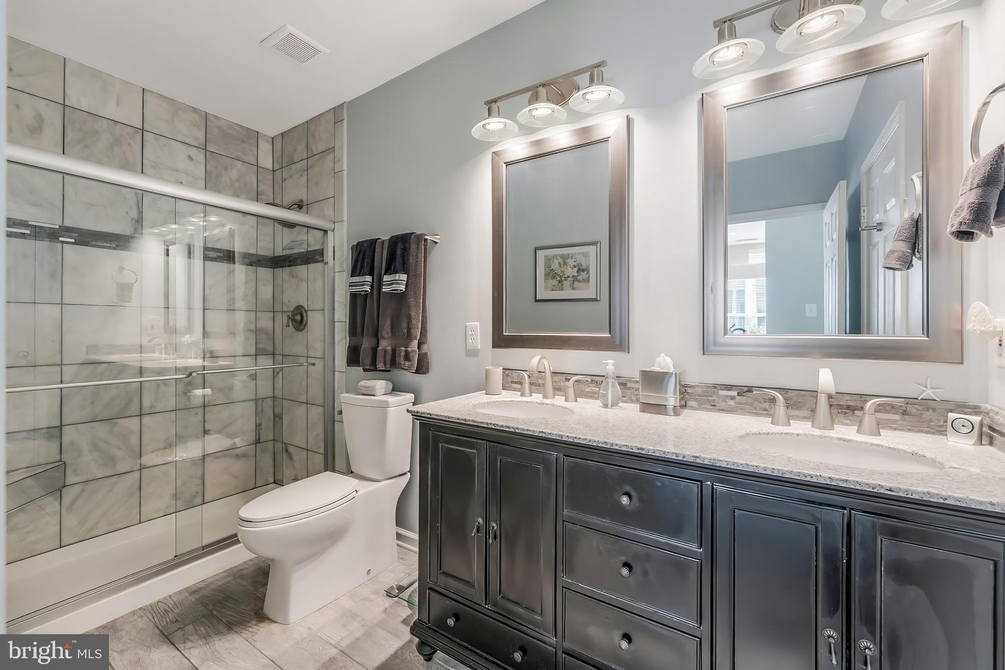 LAKESIDE AT SOUTH RIDING - Residential