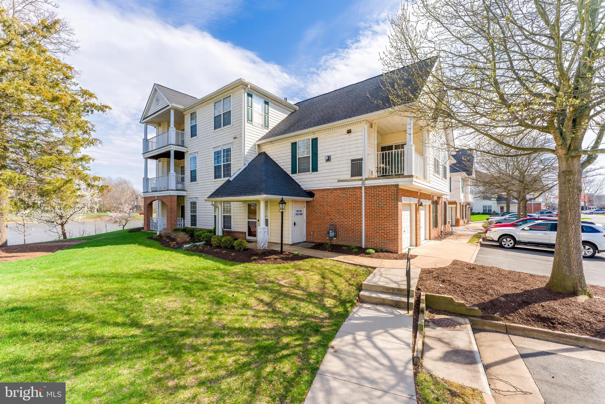 LAKESIDE AT SOUTH RIDING - Residential