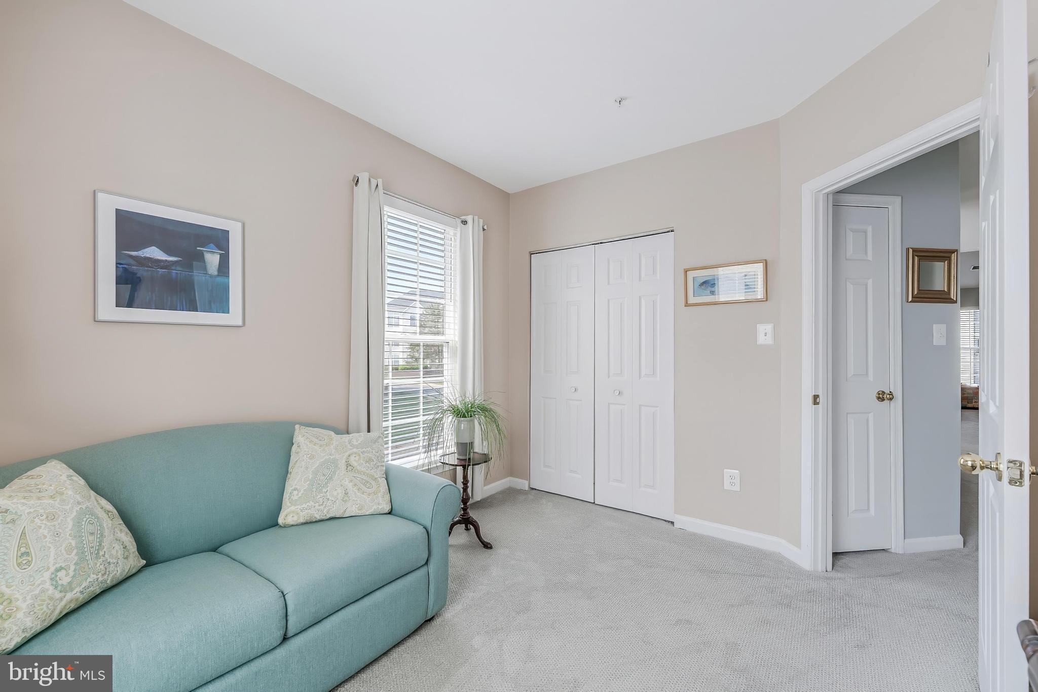 LAKESIDE AT SOUTH RIDING - Residential