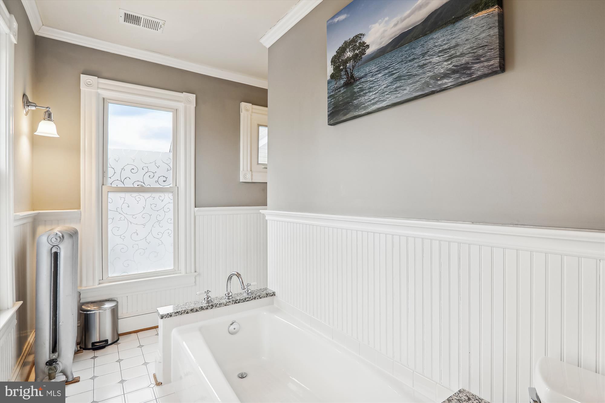 NORTH KENSINGTON - Residential