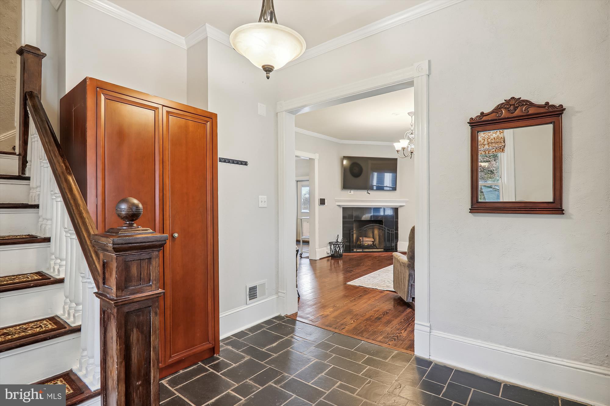 NORTH KENSINGTON - Residential