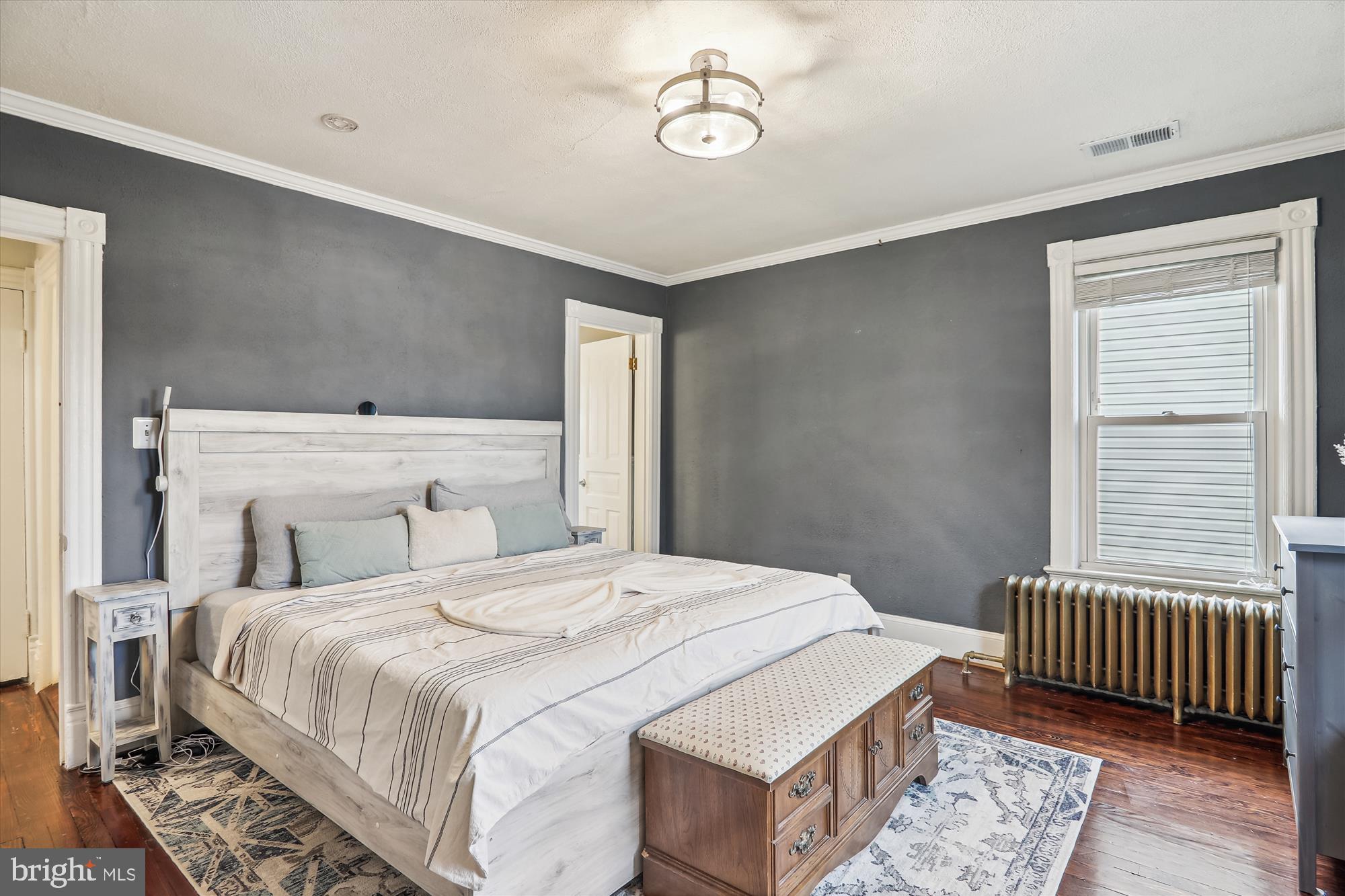 NORTH KENSINGTON - Residential