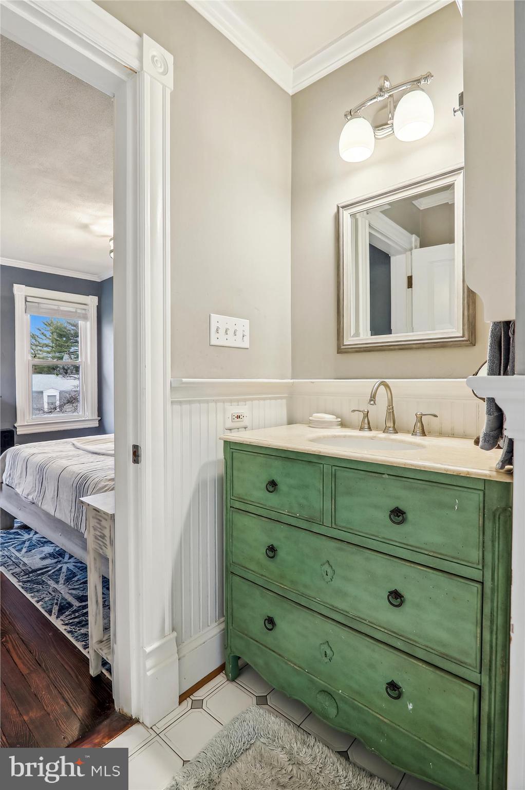 NORTH KENSINGTON - Residential