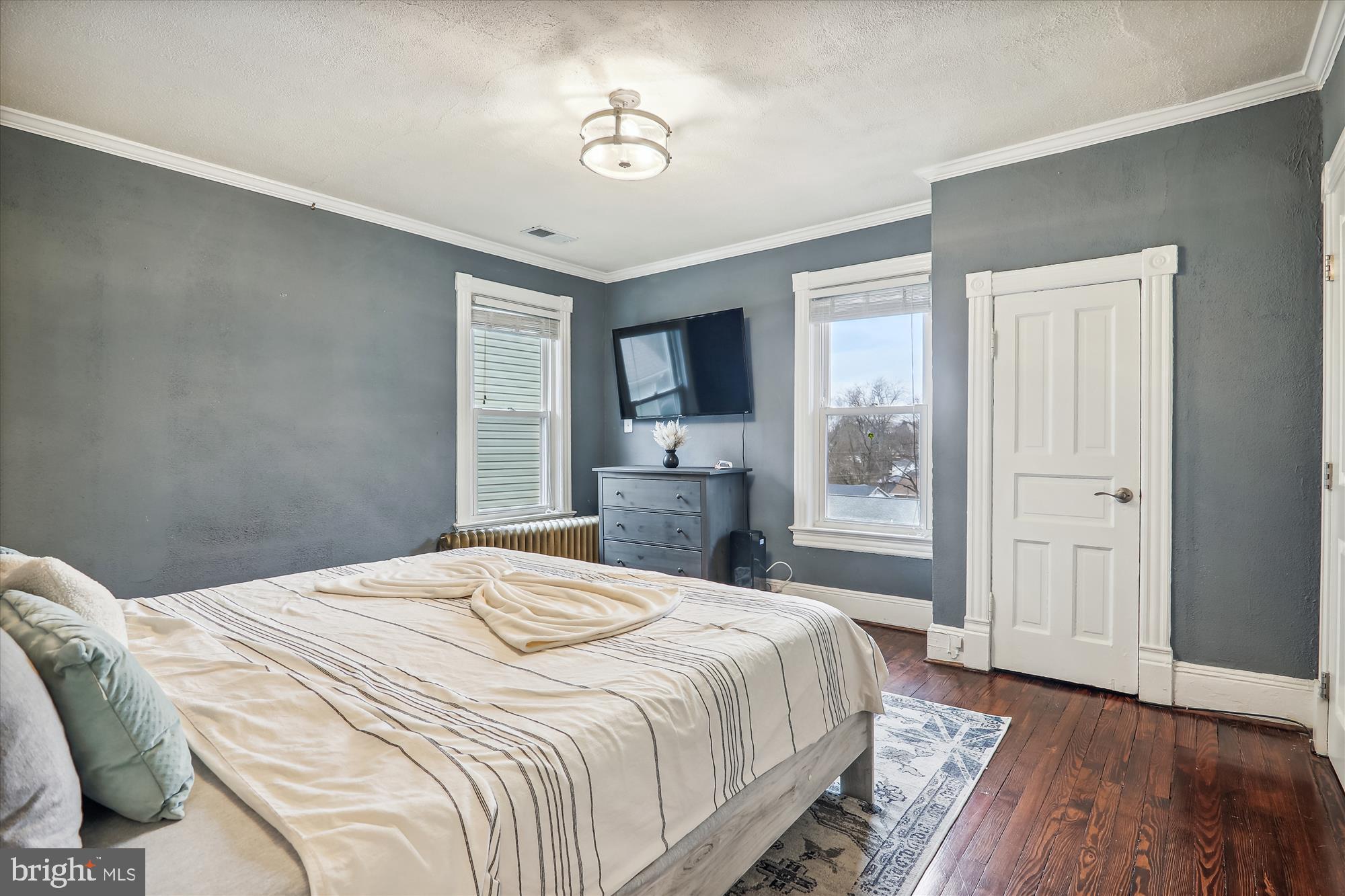 NORTH KENSINGTON - Residential