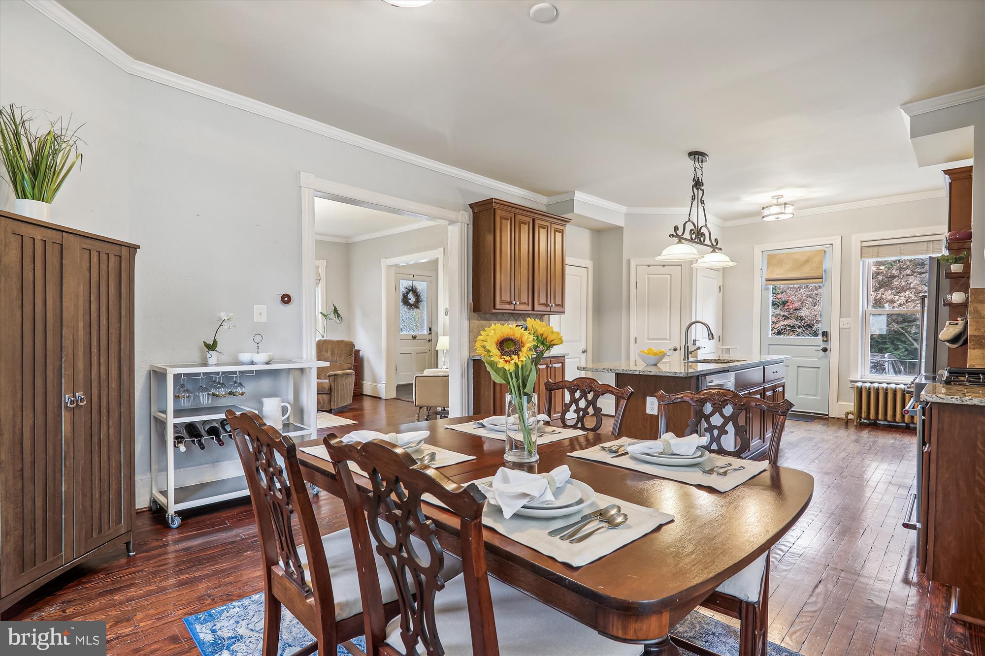 NORTH KENSINGTON - Residential