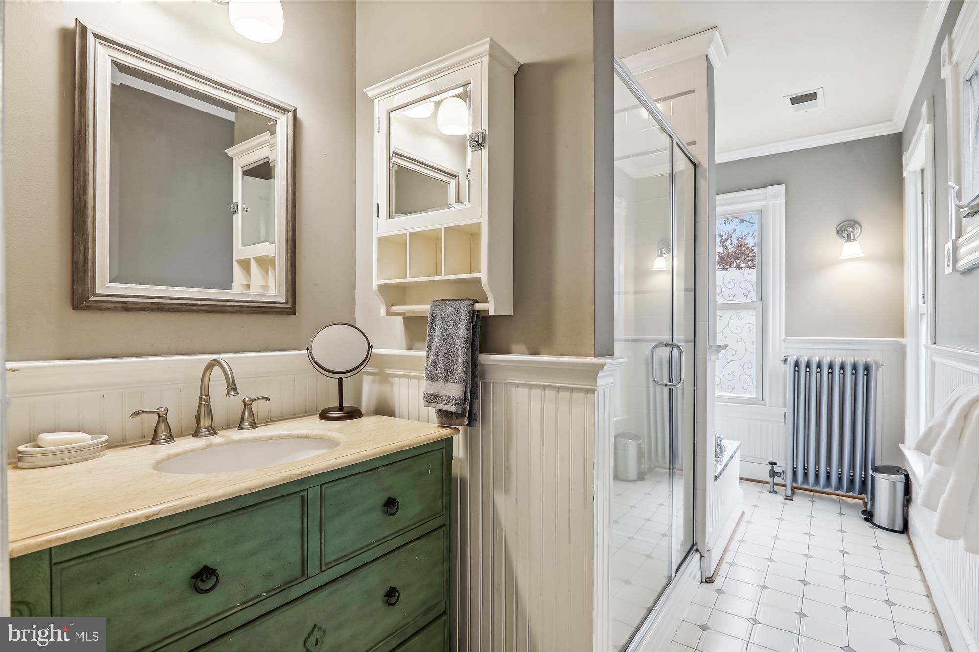 NORTH KENSINGTON - Residential