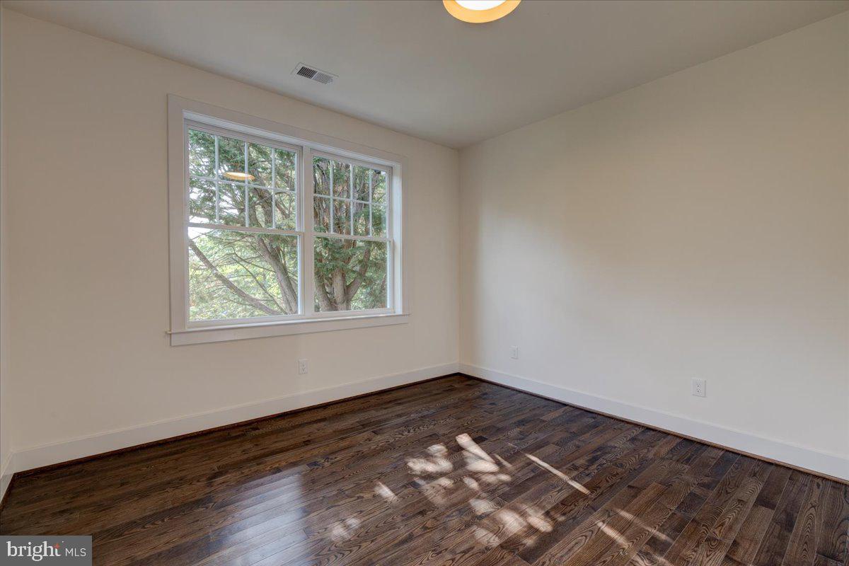 WAKEFIELD - Residential