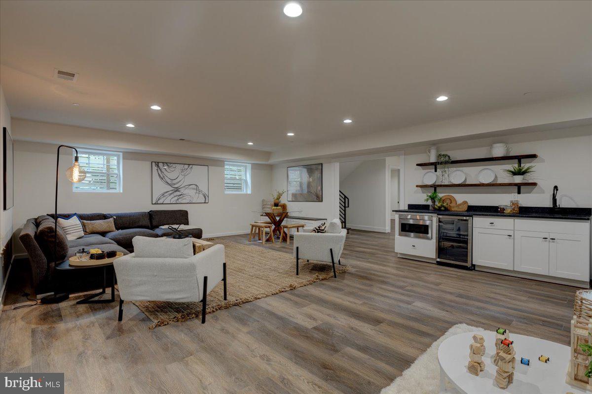 WAKEFIELD - Residential