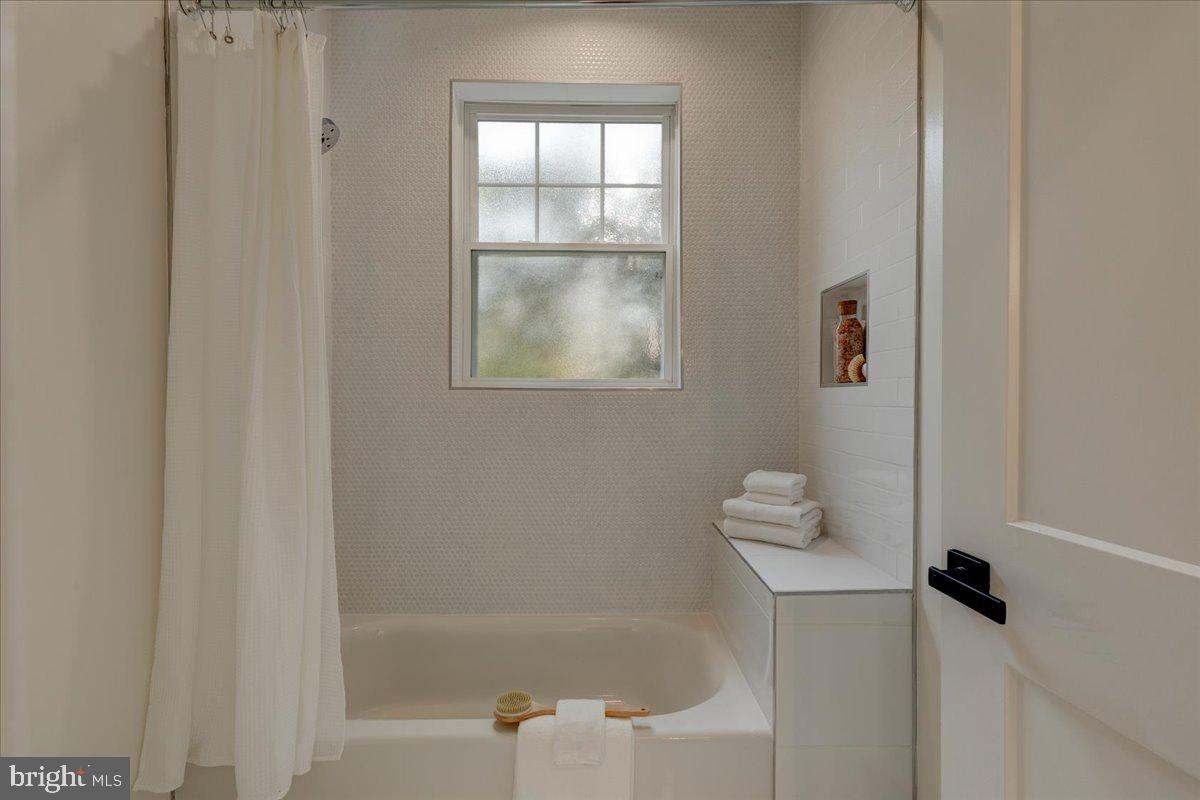 WAKEFIELD - Residential