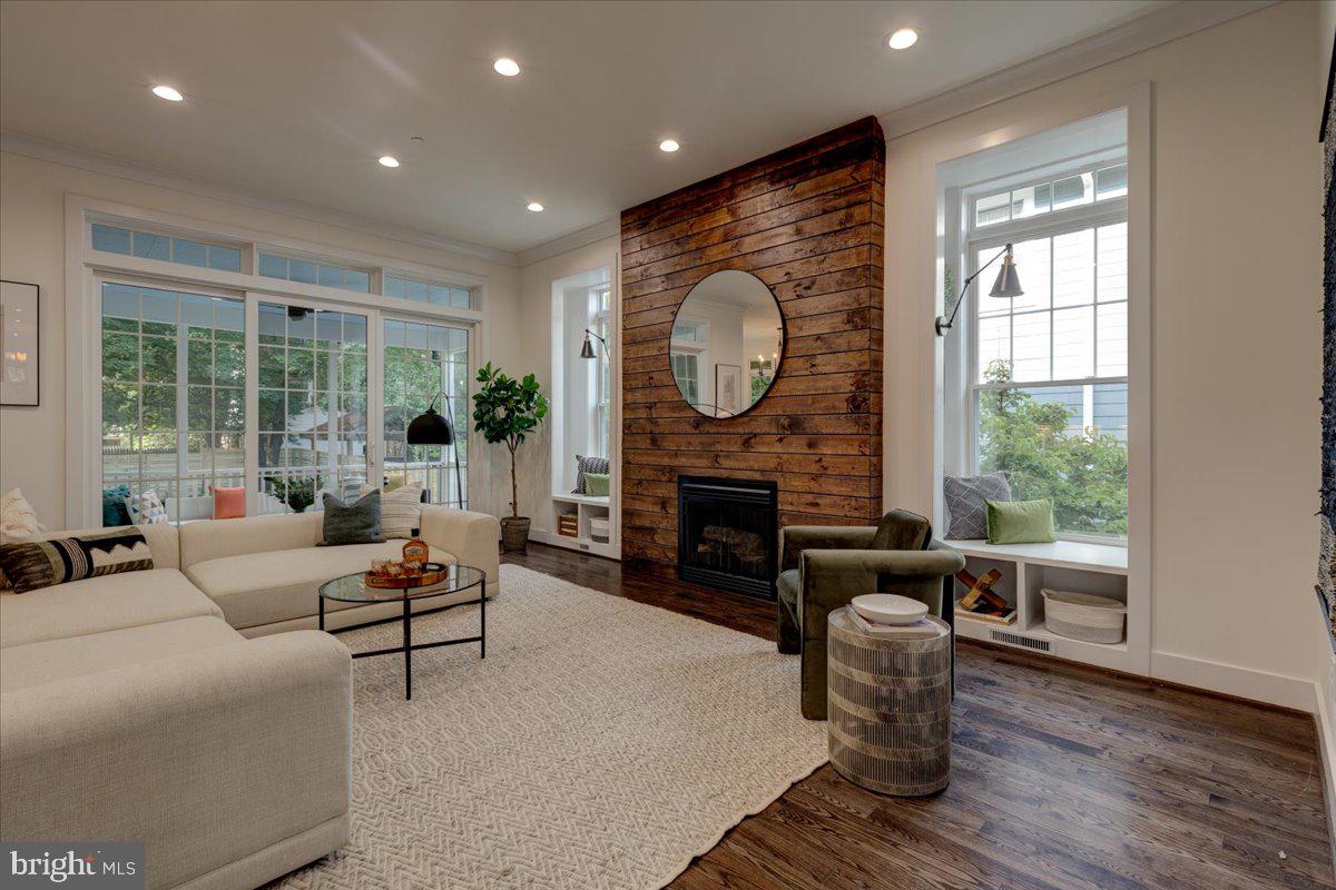 WAKEFIELD - Residential