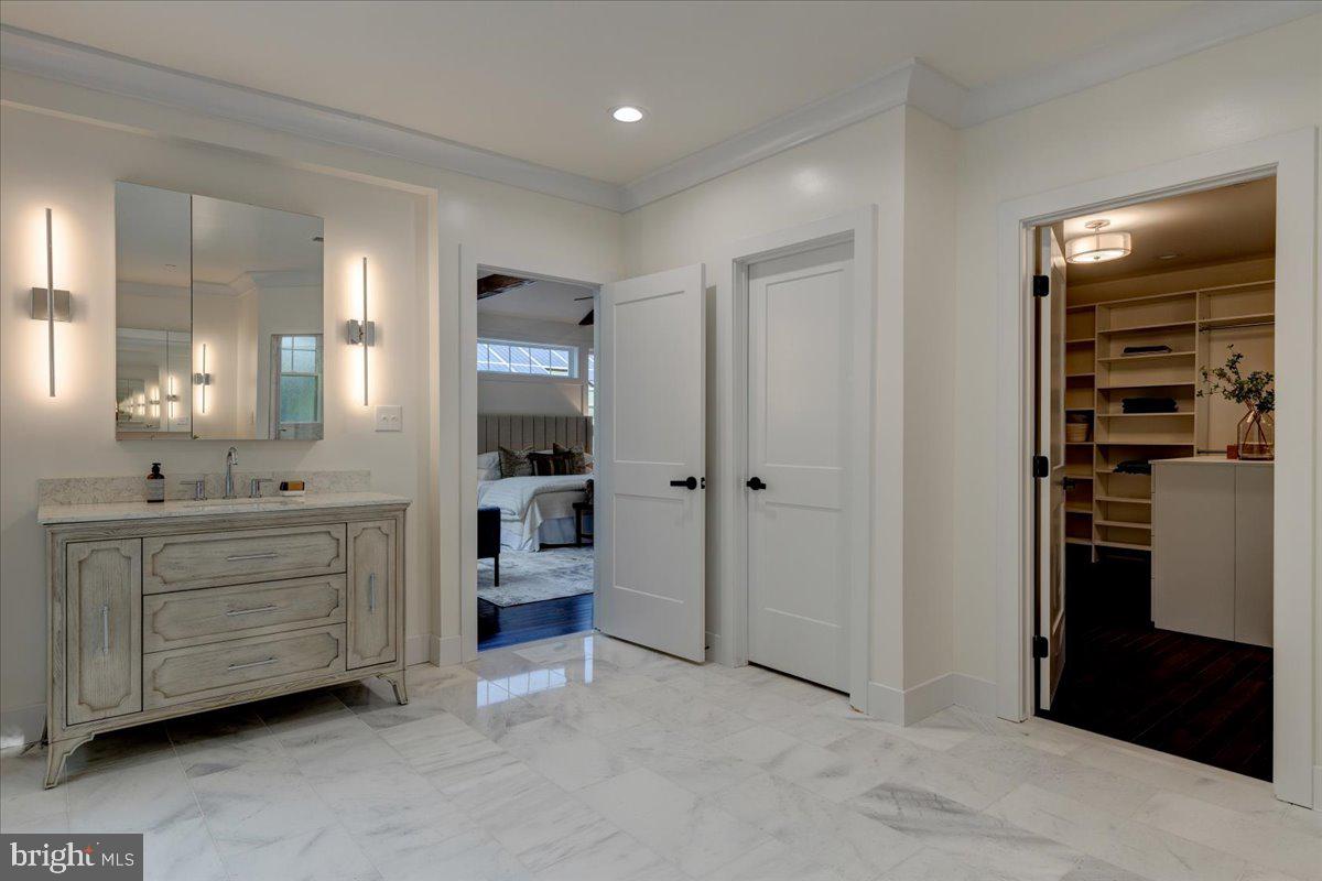 WAKEFIELD - Residential