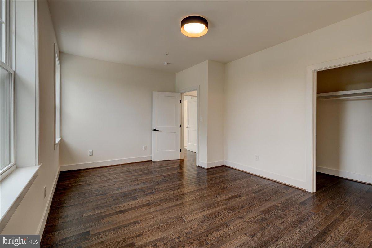 WAKEFIELD - Residential