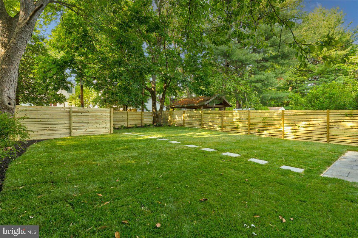 WAKEFIELD - Residential