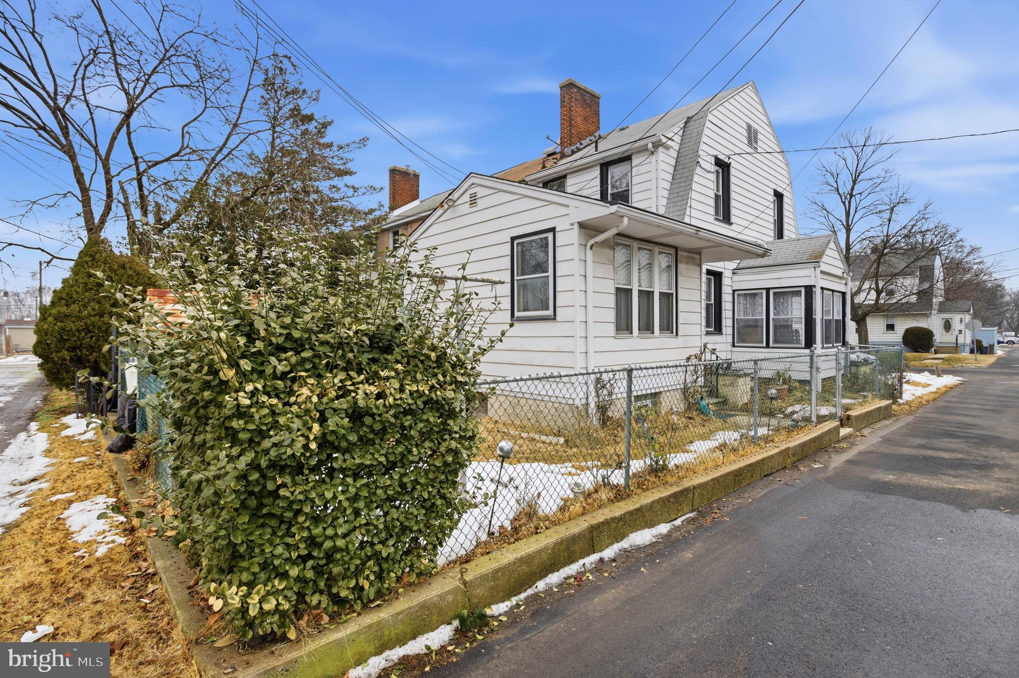 WESTINGHOUSE VLG - Residential