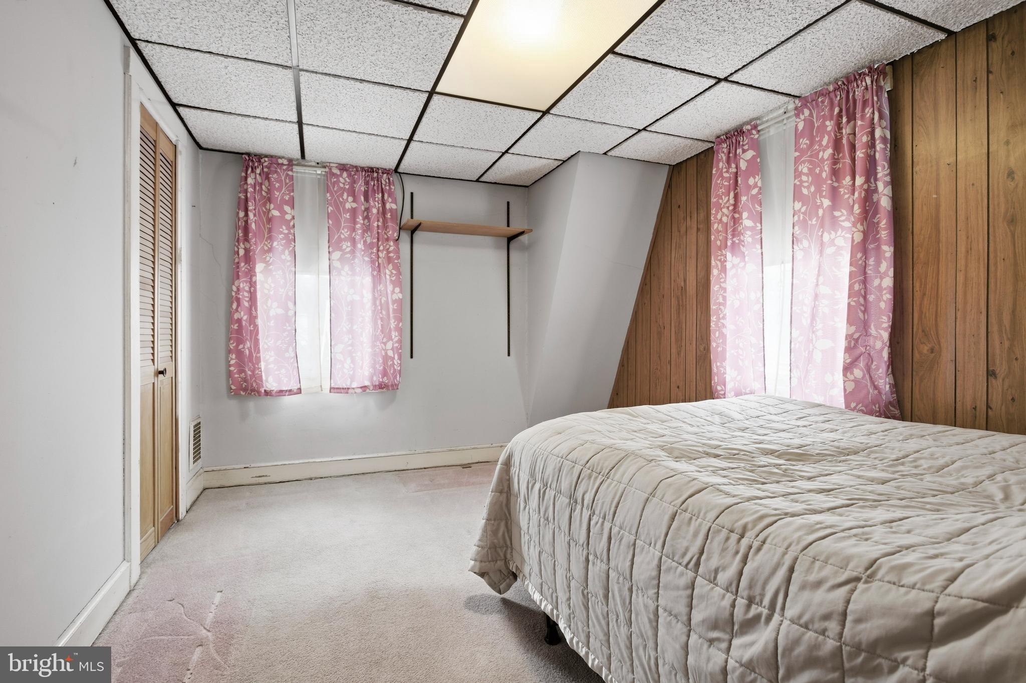 WESTINGHOUSE VLG - Residential