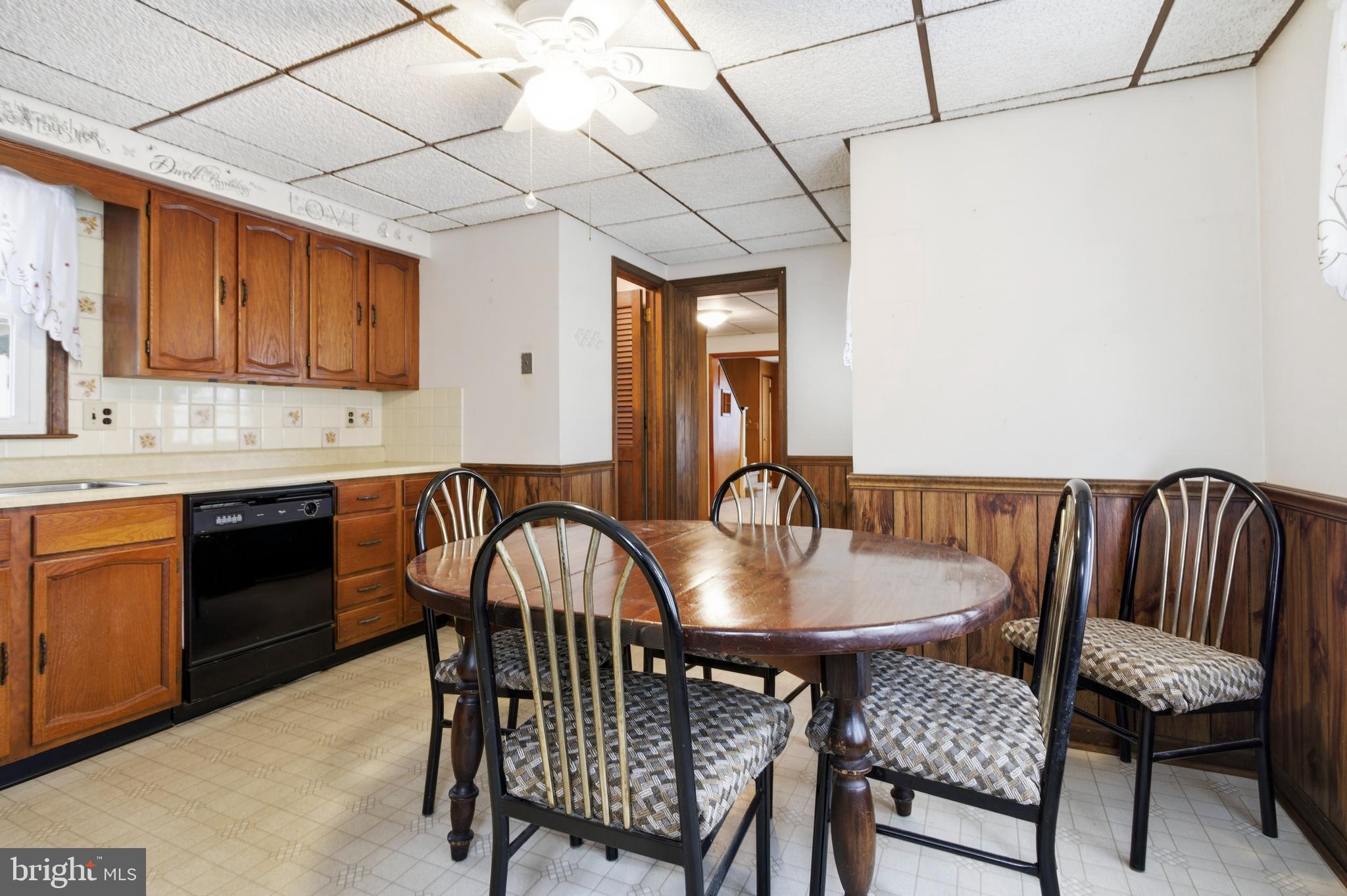 WESTINGHOUSE VLG - Residential