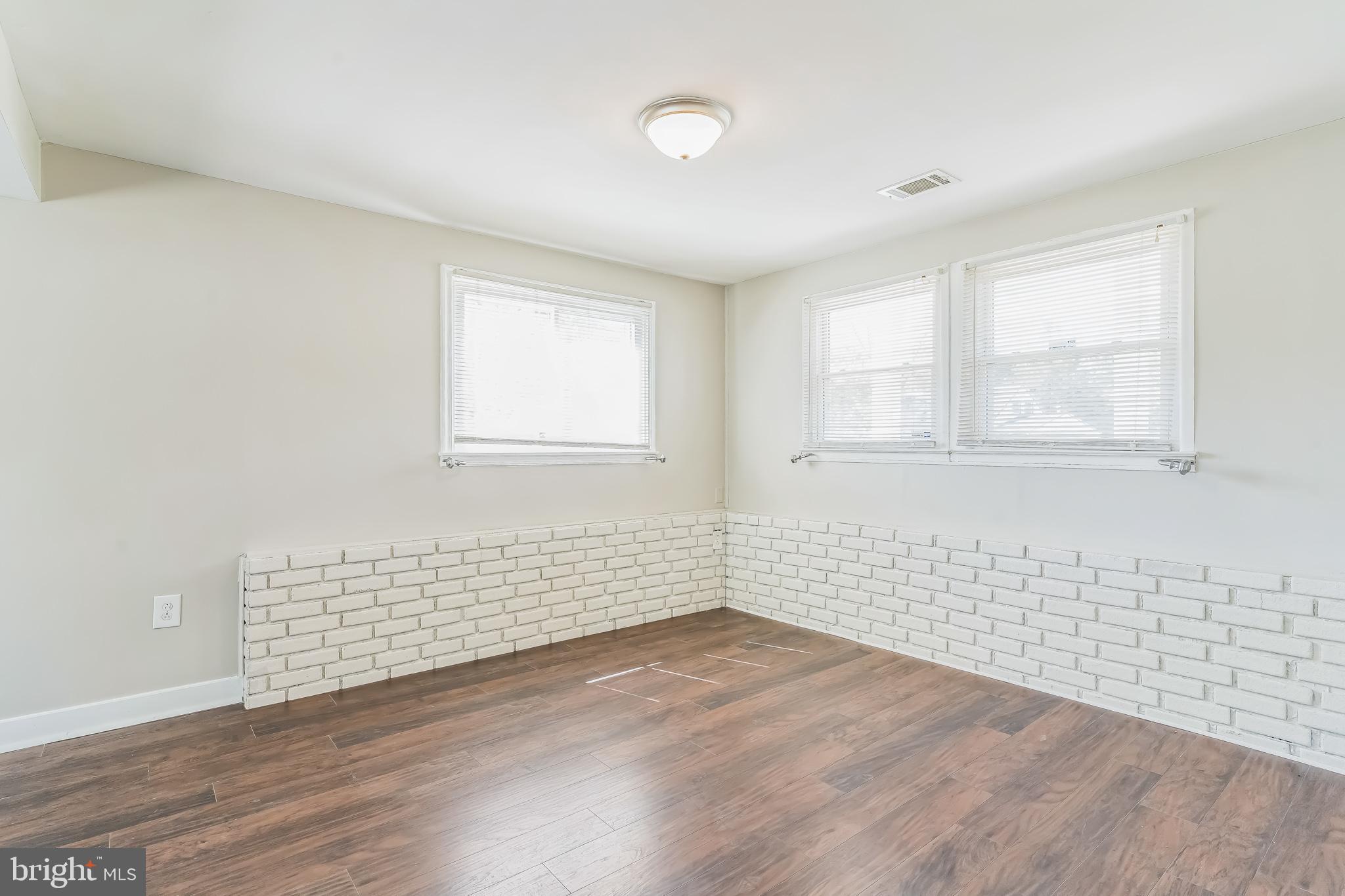 ST CHARLES SUB - CARRINGTON - Residential Lease