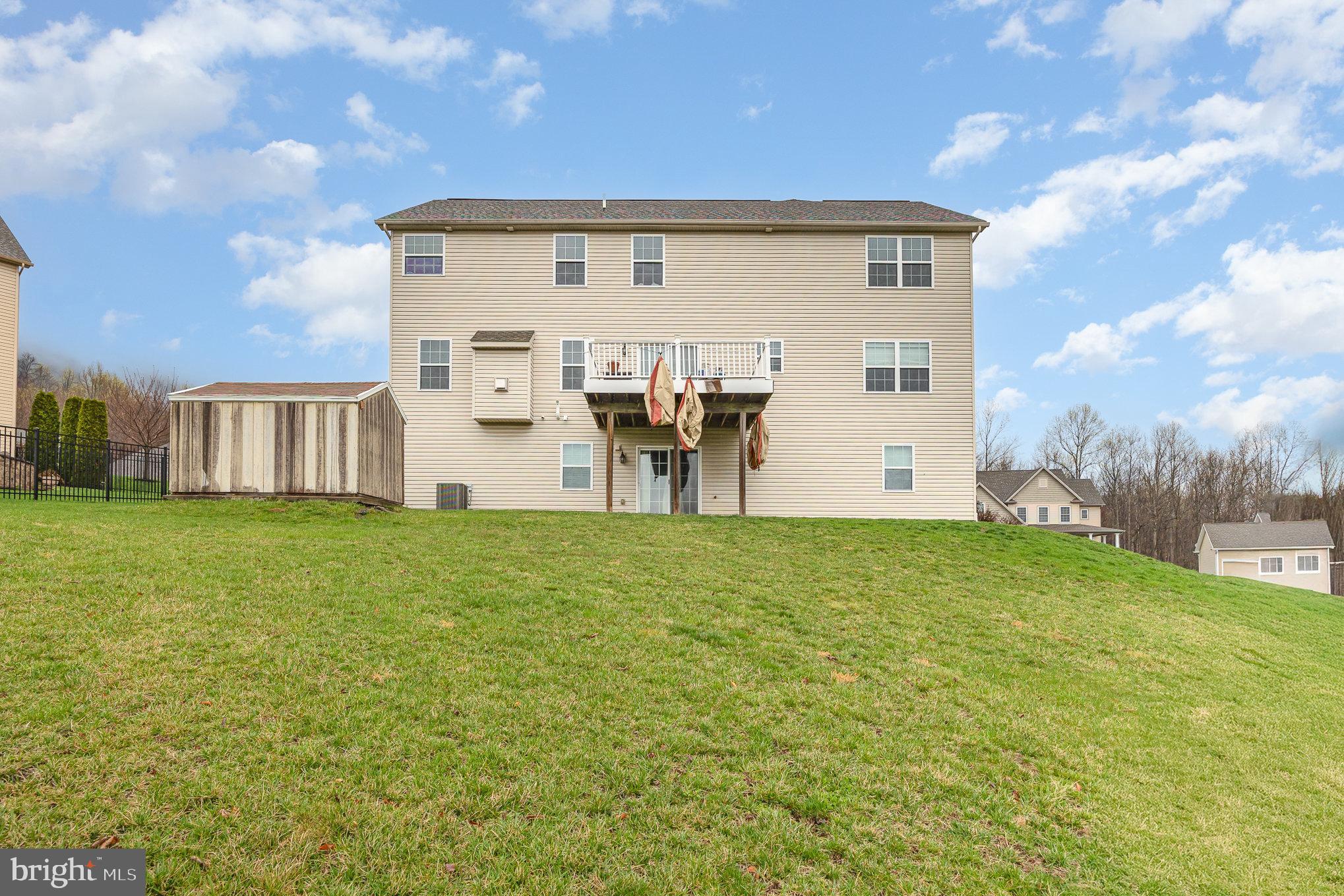 MARGARETS GROVE - Residential