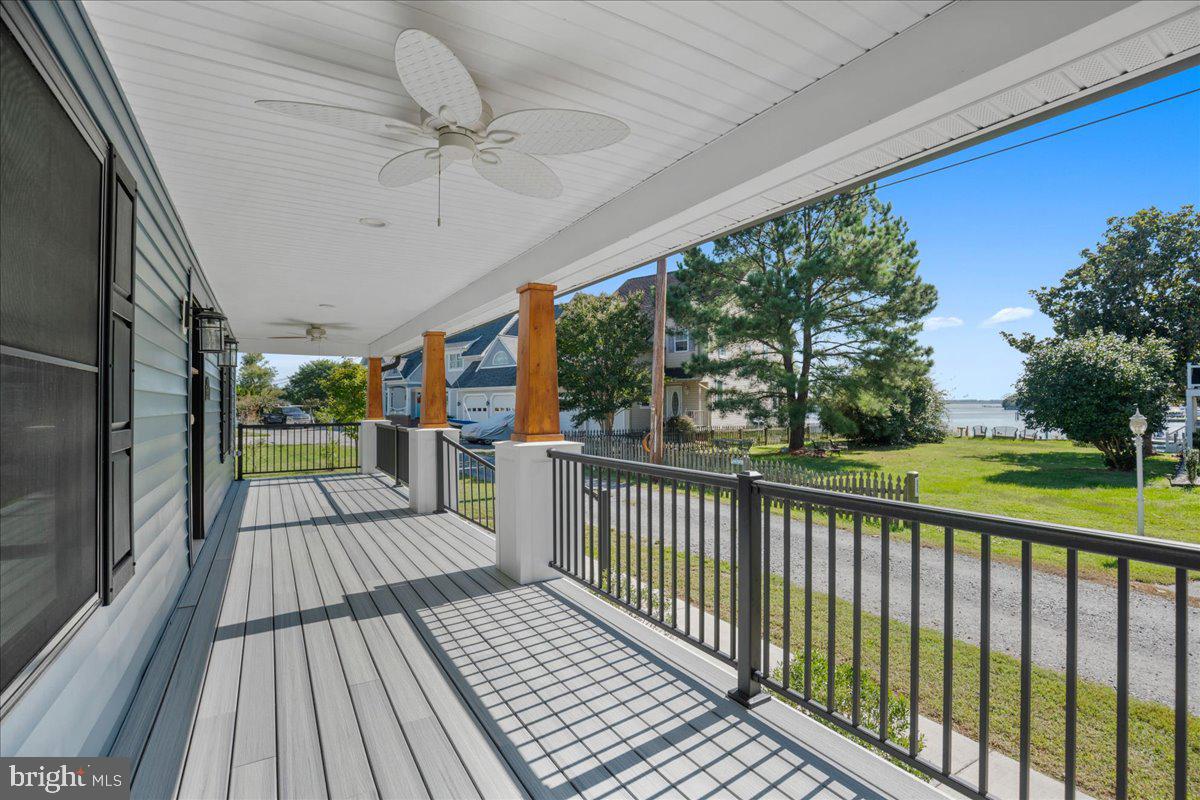 206 POINT LANE